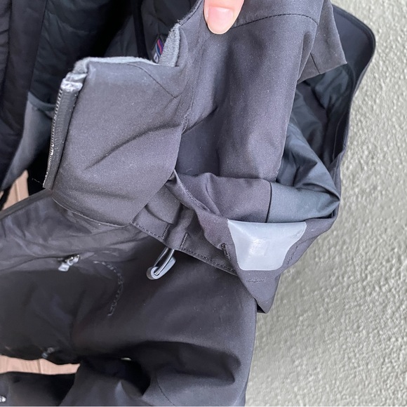 Patagonia men’s insulated size small snow jacket with snow bib - Picture 15 of 16